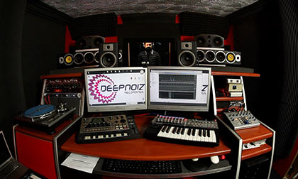 Deep Noiz Recordings Control Room