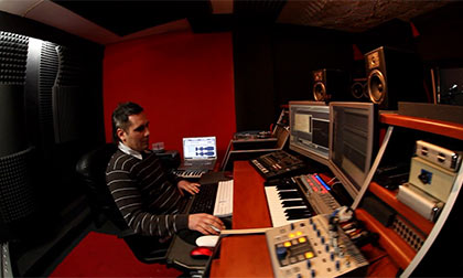 Deep Noiz Recordings Control Room